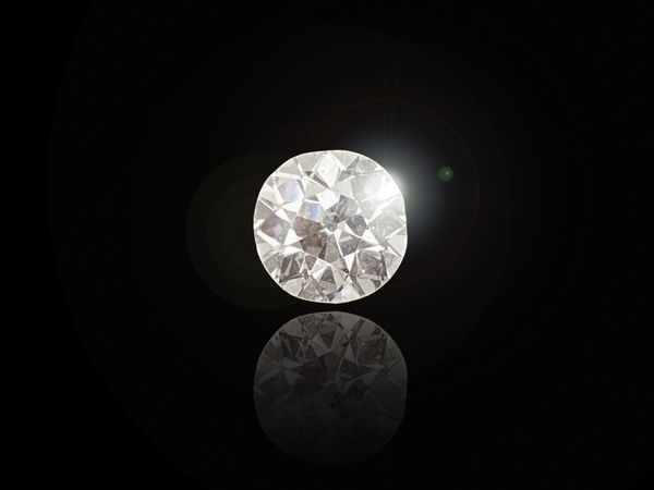 Diamant taille coussin ancienne de 5.03 cts, couleur N-R, pureté SI2